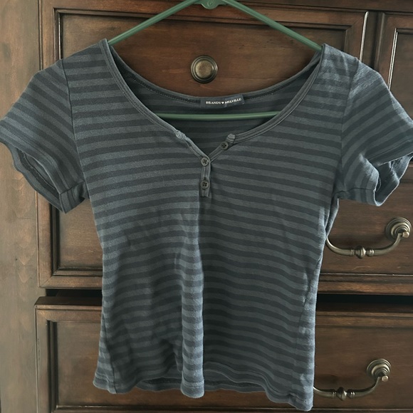 Brandy Melville Tops - brandy melville striped top